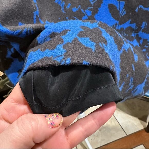 Talbots Blue Floral Wool Mini Skirt Size 10P - Picture 4 of 10